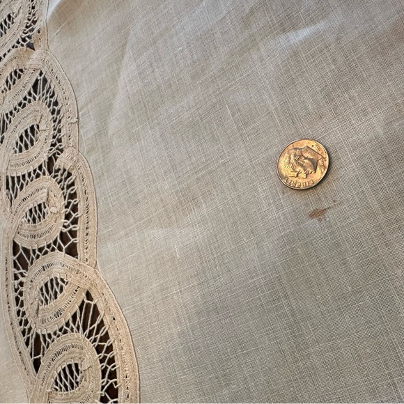 Vintage Battenburg Lace Tablecloth - Picture 6 of 7
